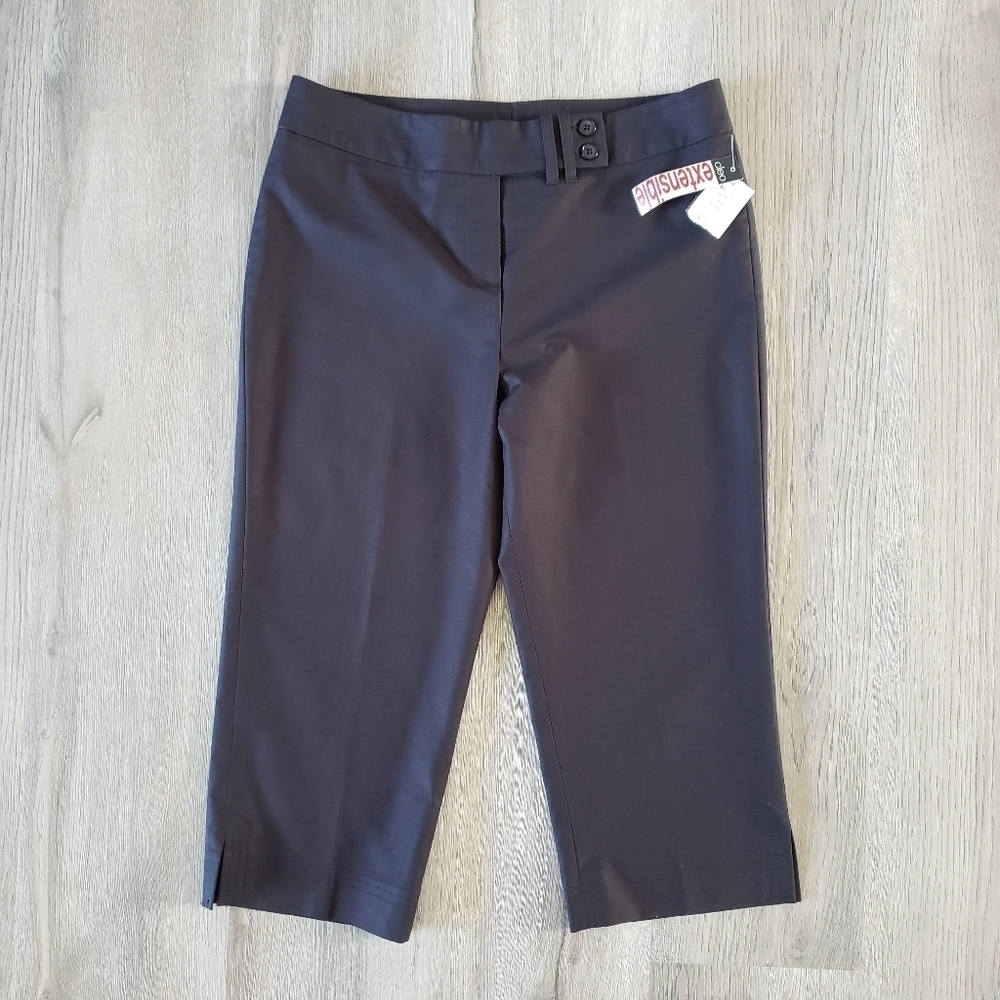 ⭐️3/$25⭐️ Cleo NWT Women's Capris Pant Black Size 8 Petite